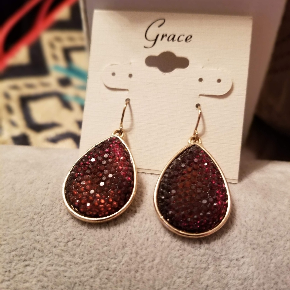 Gold/Red Crystal's Teardrop earrings